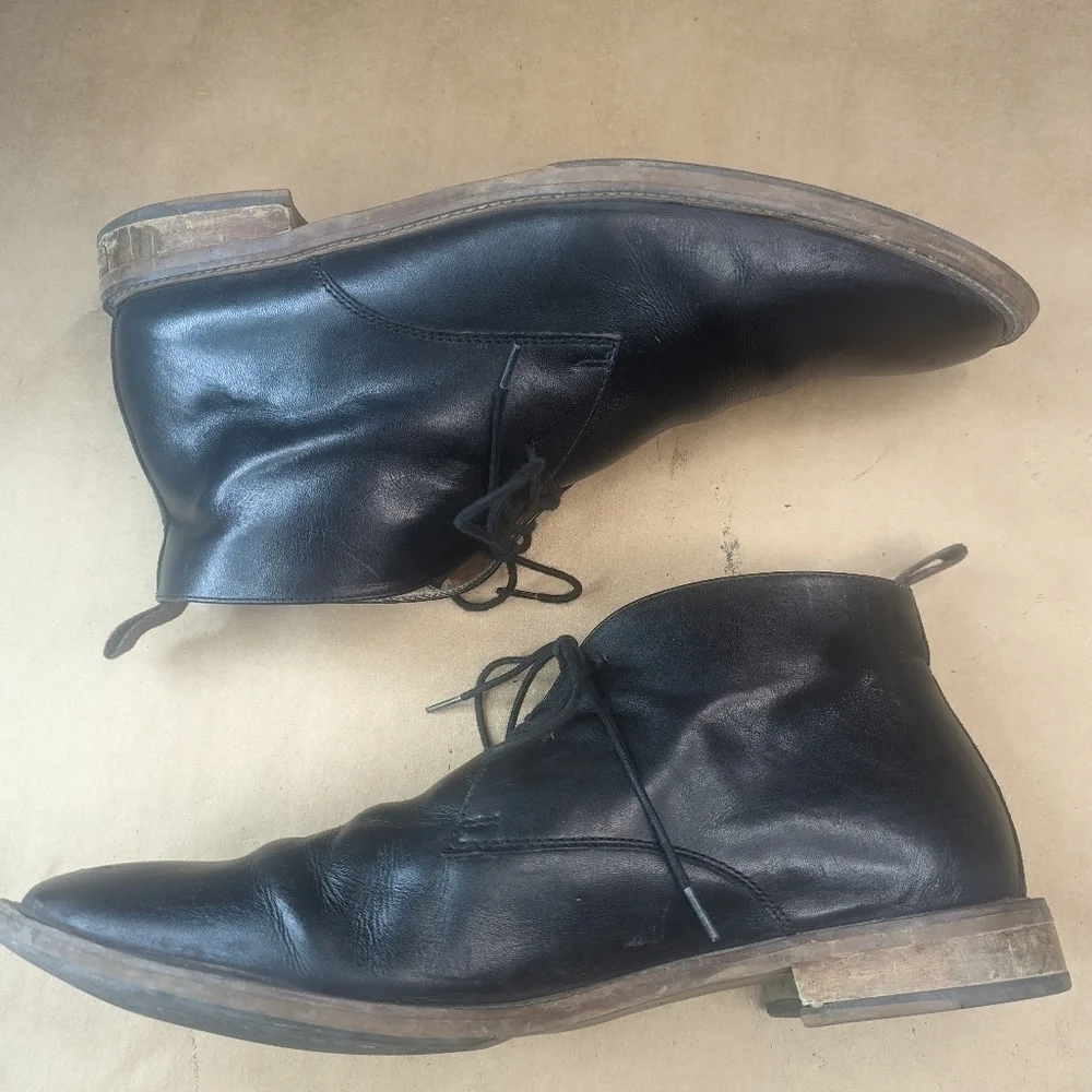 Aldo ankle boots men's size 14M black leather lace up. Some peeling inside liner